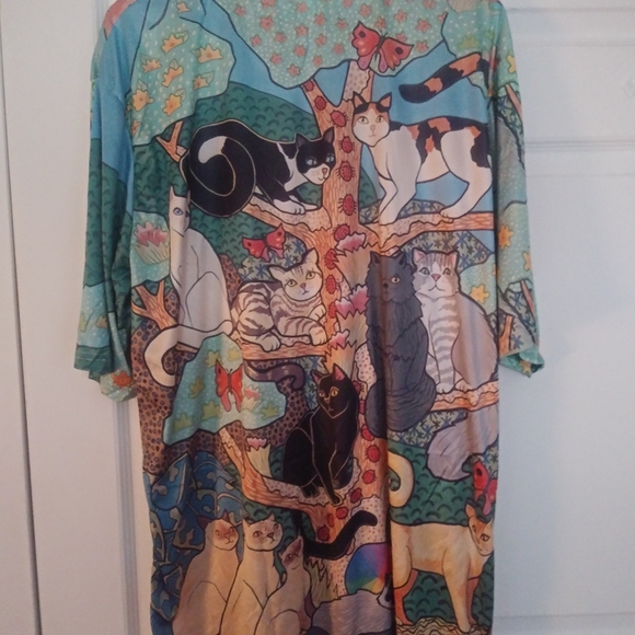 Cat Tree Print T-Shirt - Picture 2 of 4